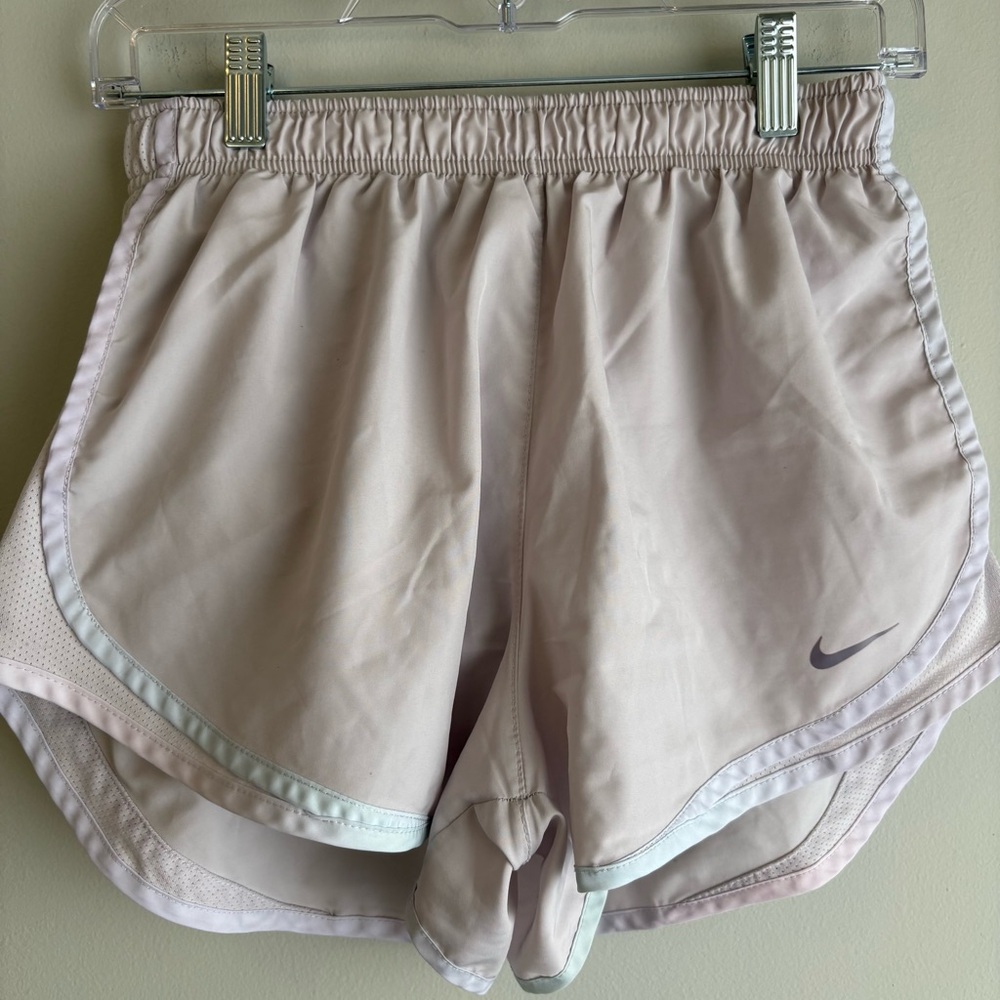 Nike Dri-Fit Tempo Running Shorts Women’s Medium (Runs‎ Small)